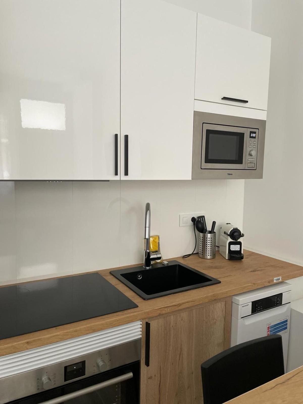 Exyca Metropolitano Apartment มาดริด ภายนอก รูปภาพ